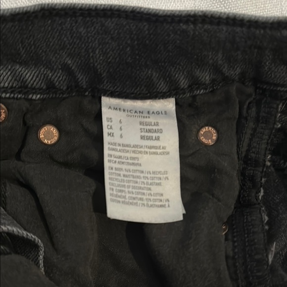 Black Distressed Women's Jeans - Picture 3 of 4